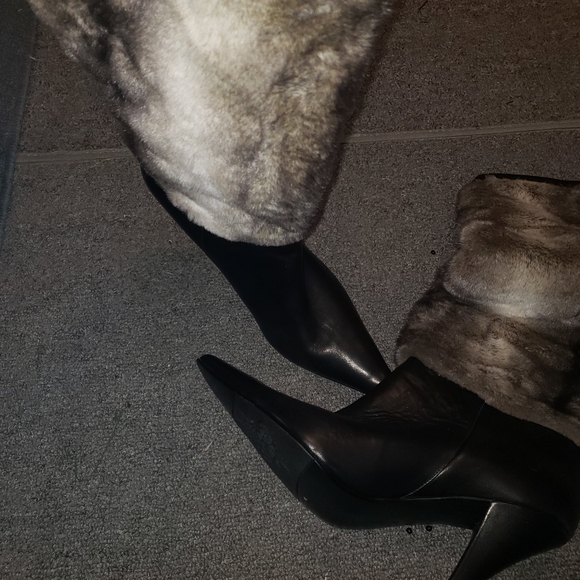 Boots - Picture 3 of 6